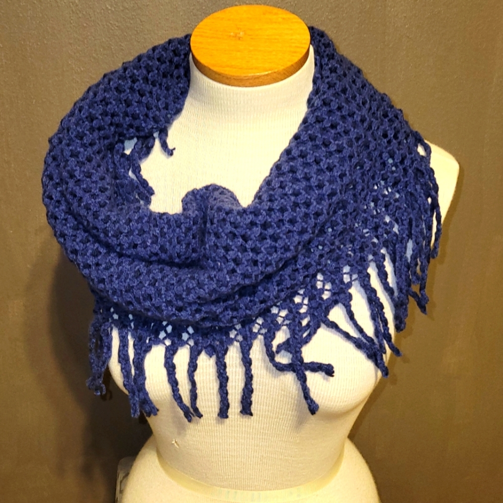 L.I.B Scarf